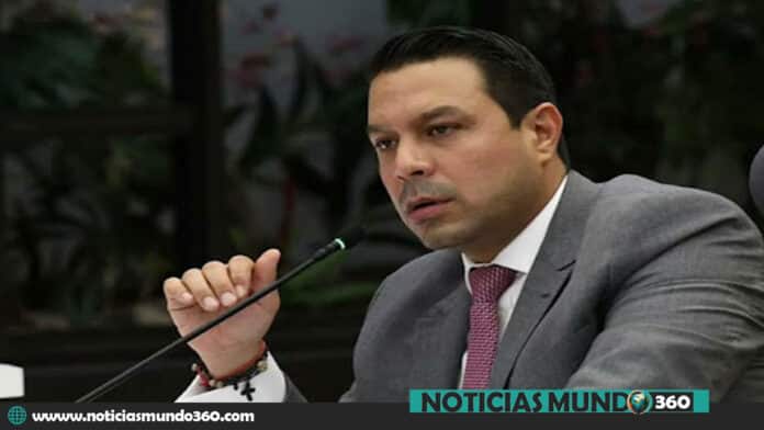 Ministro Desarrollo Minero y Presidente Minerven