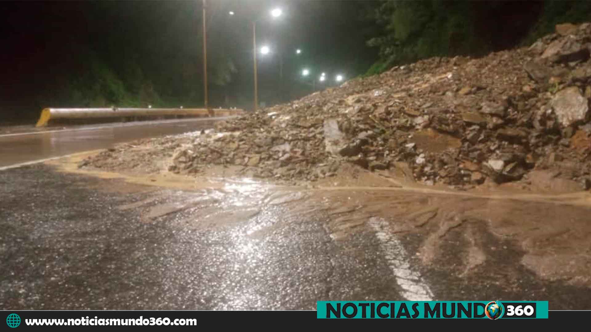 Derrumbes Autopista Valencia Puerto Cabello