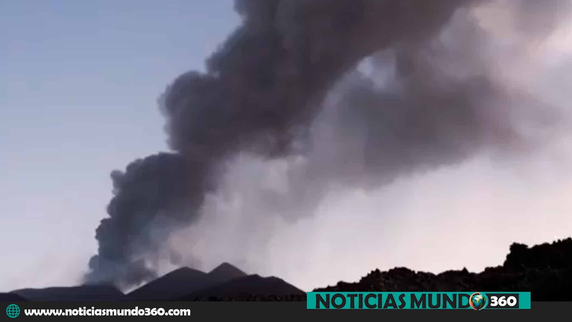 Etna y Estrómboli en erupción