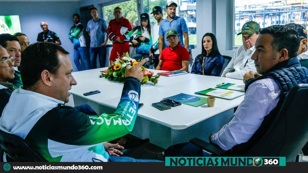 Minec inspecciona planta aceite