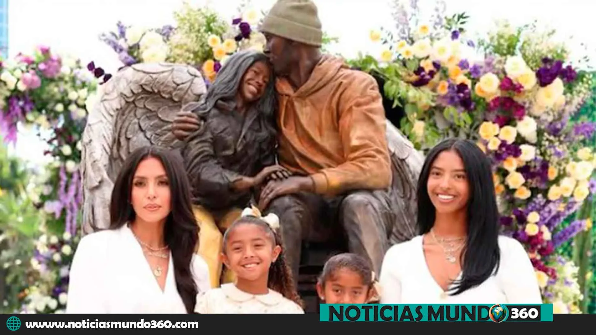 Lakers estatua Kobe Bryant y flia