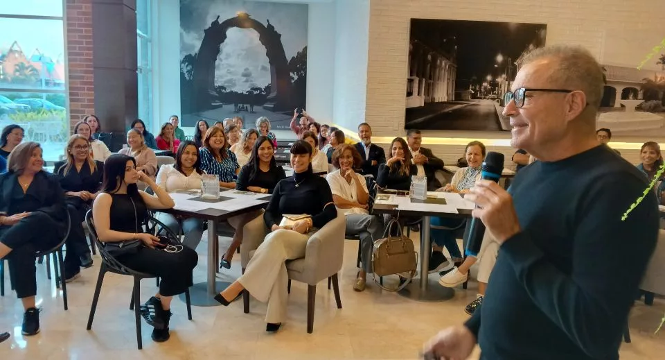 Dr. Efraín Hoffmann La enfermedad es el llamado de atención para rectificar