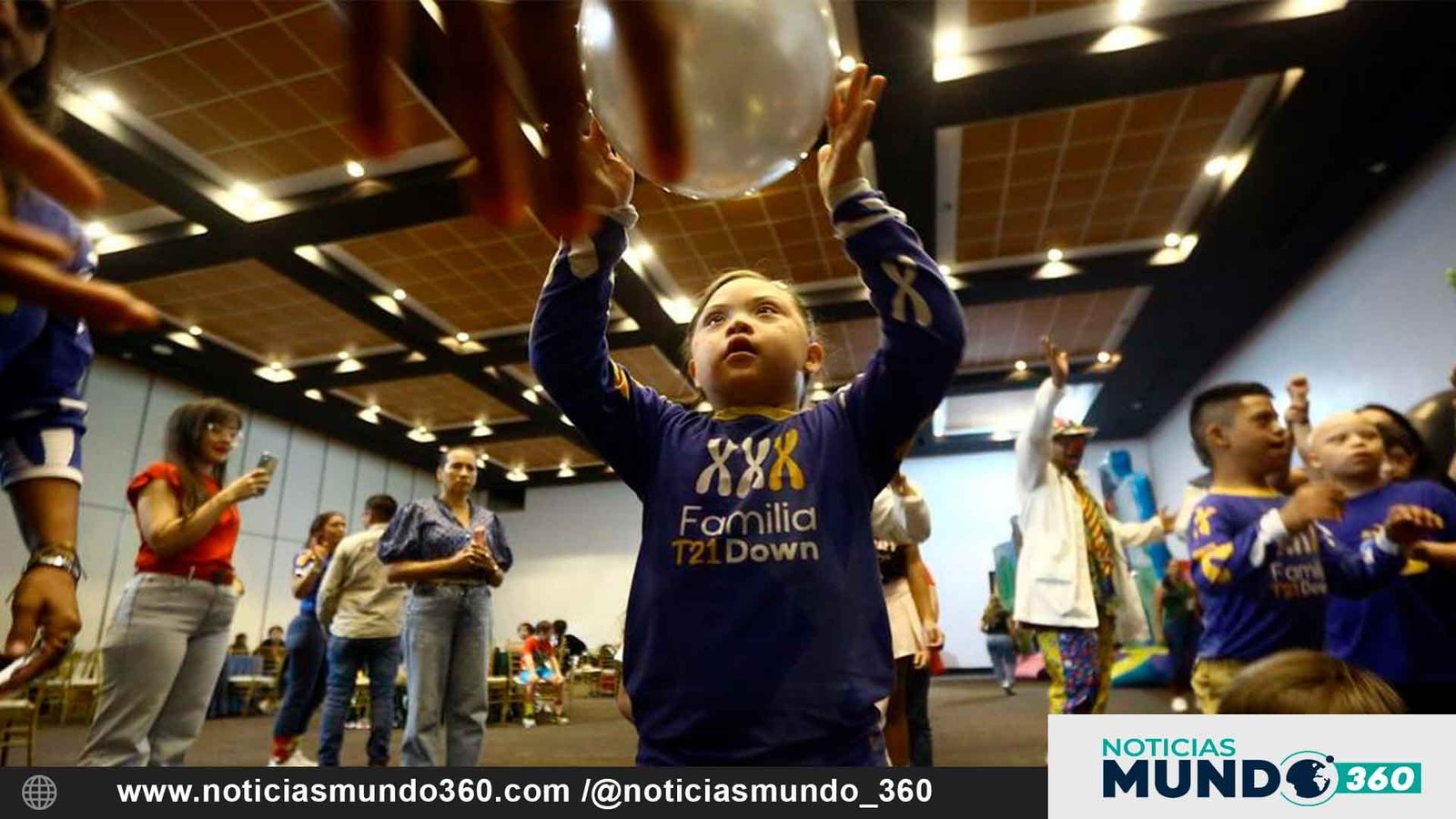 Hesperia Valencia celebró su día con la Fundación Familia T21