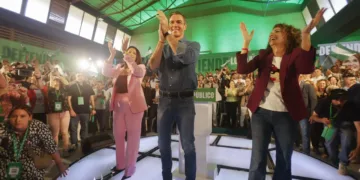 Sánchez arremete contra los pactos PP-Vox: "Son una patada a la Constitución"