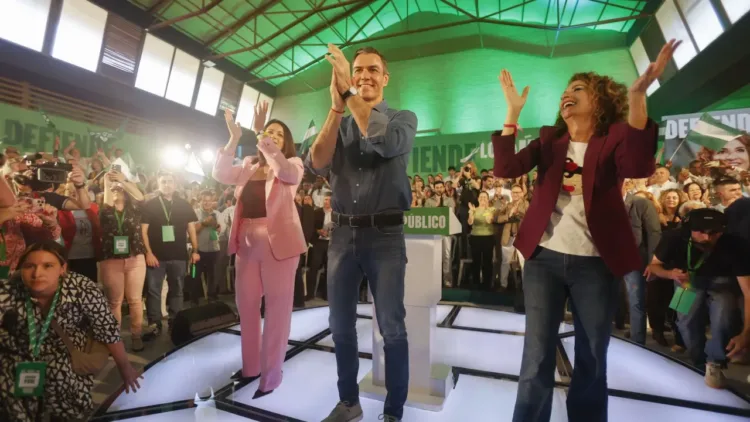 Sánchez arremete contra los pactos PP-Vox: "Son una patada a la Constitución"