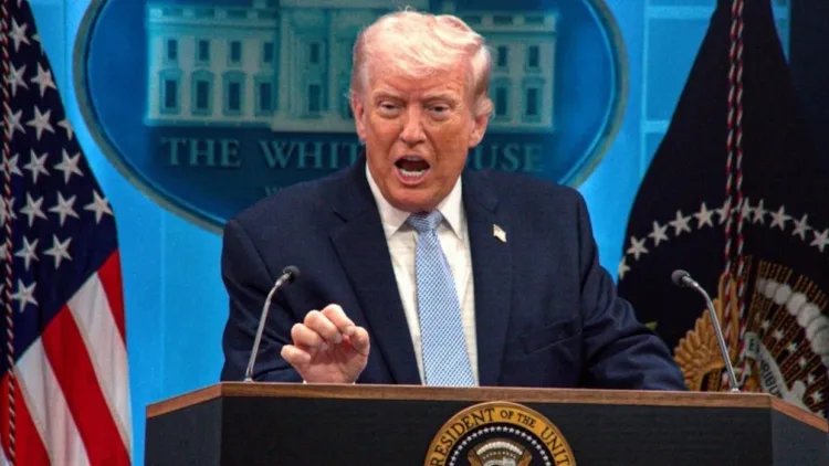 Trump advierte colapso inminente Quedan tres días para que explote el sistema petrolero de Irán